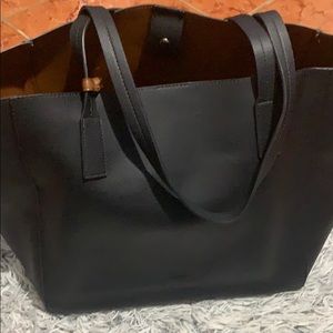 REVERSIBLE TOMMY BAHAMA TOTE W/ WRISTLET